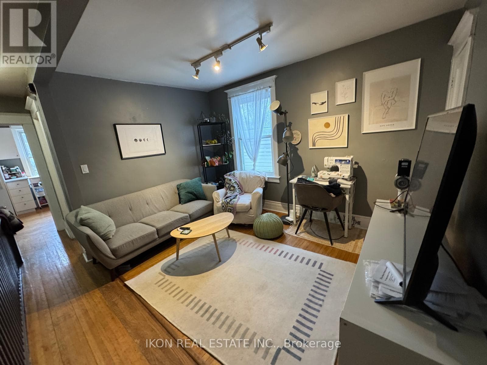 415 COXWELL AVENUE|Toronto (Woodbine Corridor), Ontario M4L3B9