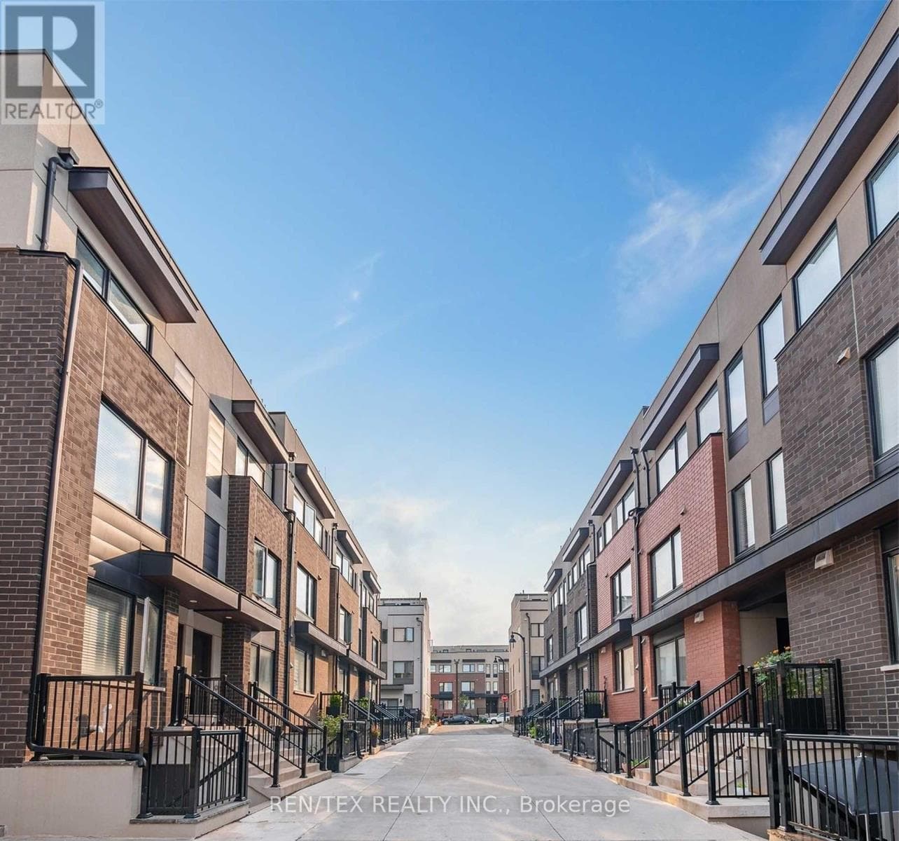 8 - 146 WILLIAM DUNCAN ROAD|Toronto (Downsview-Roding-CFB), Ontario M3K0C1
