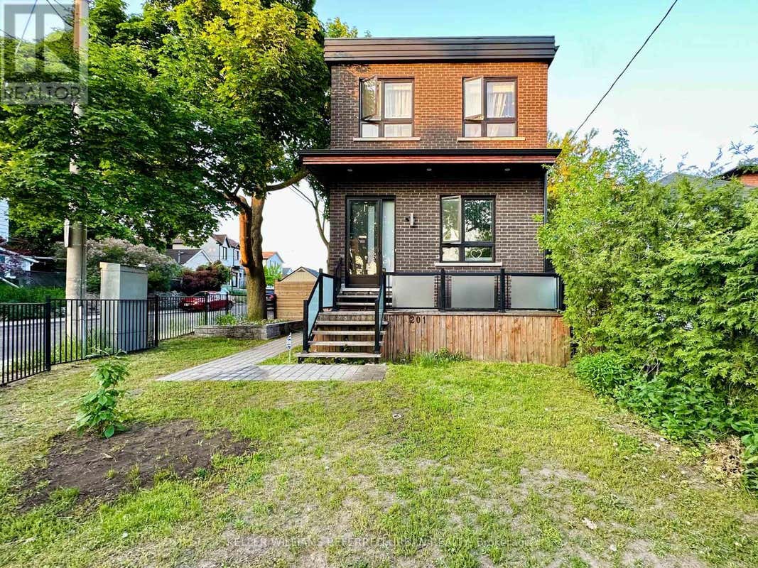 201 WOODMOUNT AVENUE, TORONTO (DANFORTH VILLAGE-EAST YORK), ON M4C 3Z5