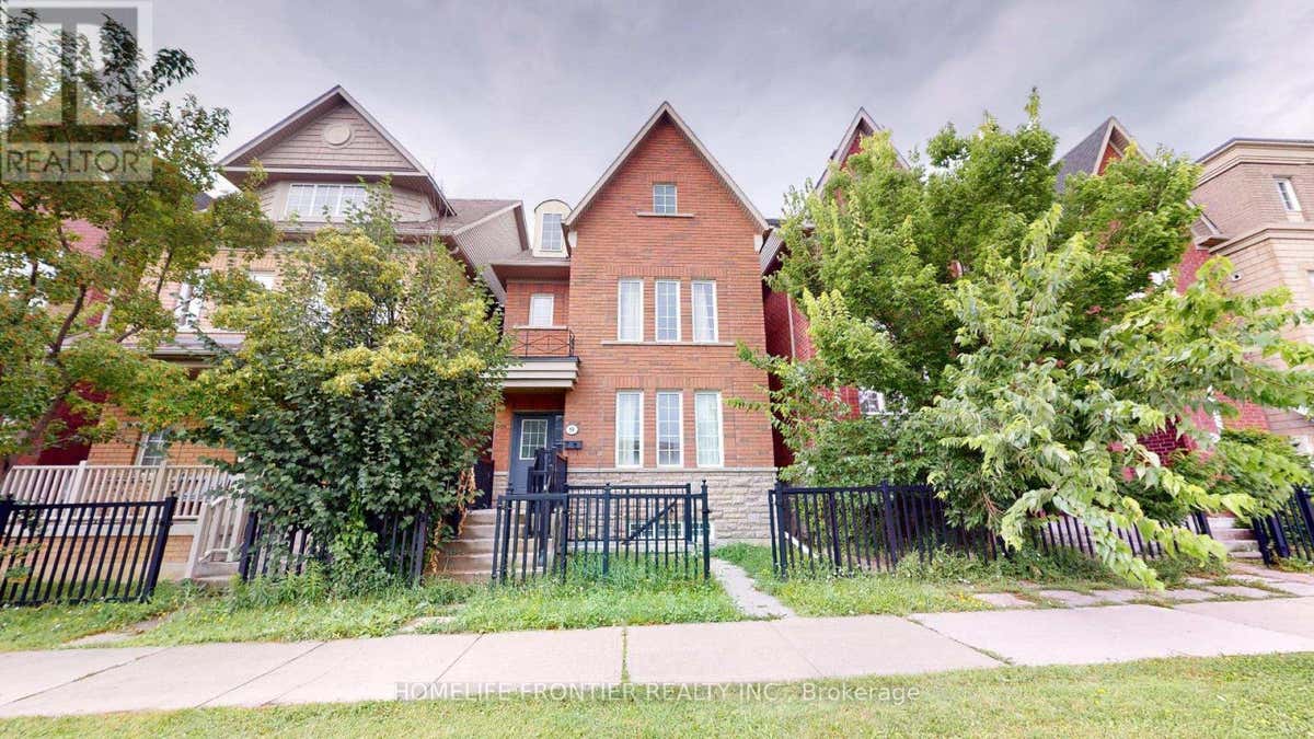 9 ELIA LANE, TORONTO (YORK UNIVERSITY HEIGHTS), ON M3J 0E5