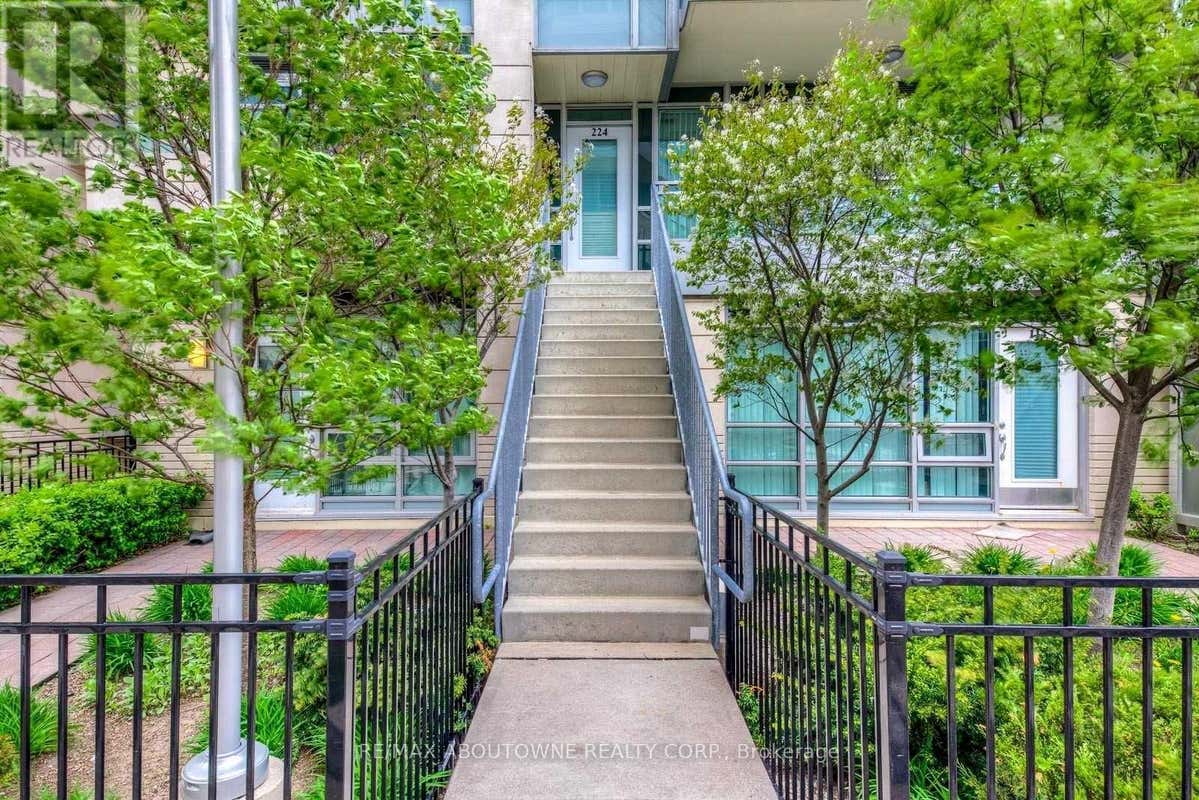 225 - 31 OLIVE AVENUE, TORONTO (WILLOWDALE EAST), ON M2N 4N4