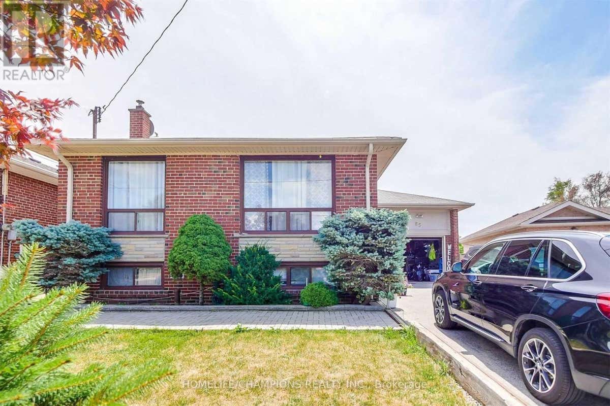 65 WHITBURN CRESCENT, TORONTO (DOWNSVIEW-RODING-CFB), ON M3M 2S5