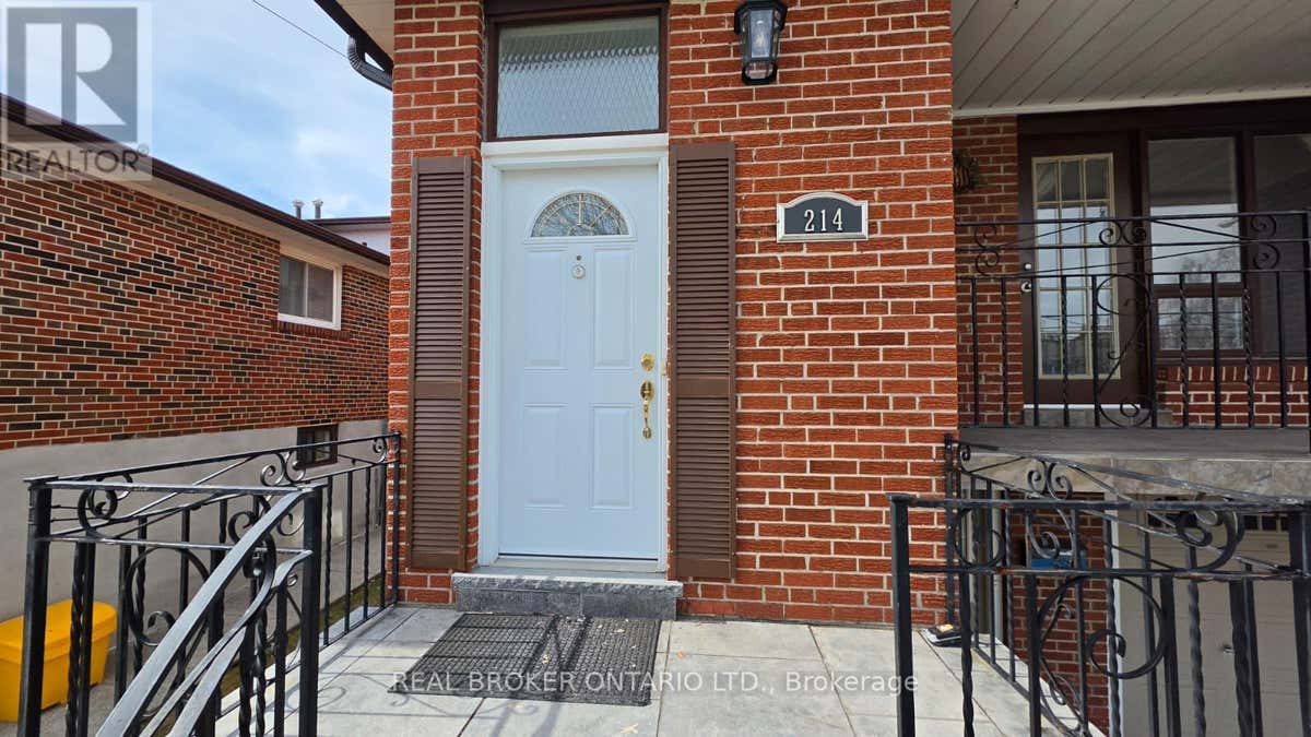 UPPER - 214 FAIRGLEN AVENUE, TORONTO (L'AMOREAUX), ON M1W 1B1