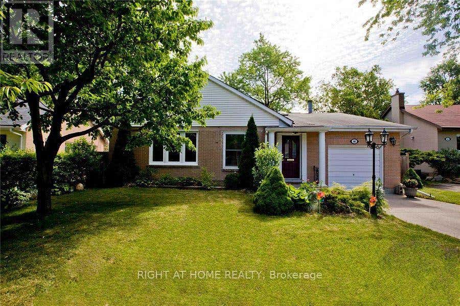 46 OVERTON CRESCENT, TORONTO (BANBURY-DON MILLS), ON M3B 2V2