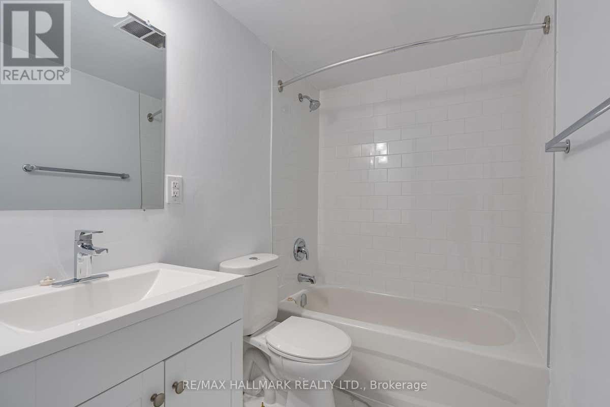 616 - 10 GARFELLA DRIVE S, TORONTO (MOUNT OLIVE-SILVERSTONE-JAMESTOWN), ON M9V 2E9