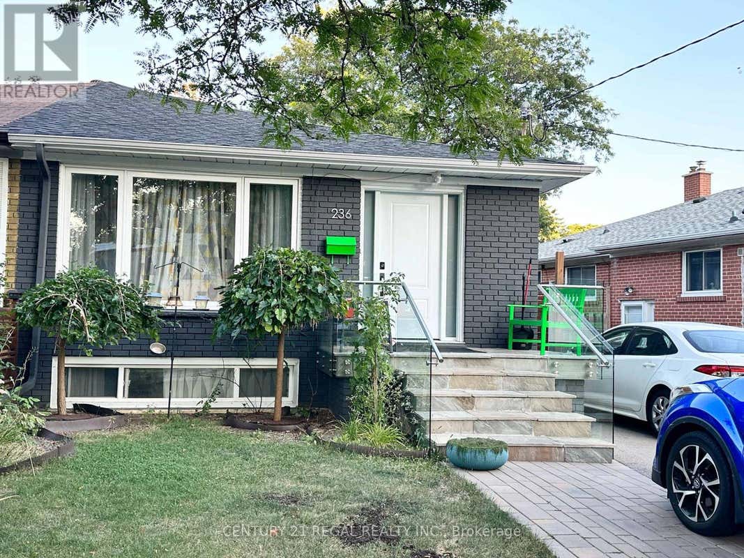 2 - 236 ROYWOOD DRIVE, TORONTO (PARKWOODS-DONALDA), ON M3A 2E6