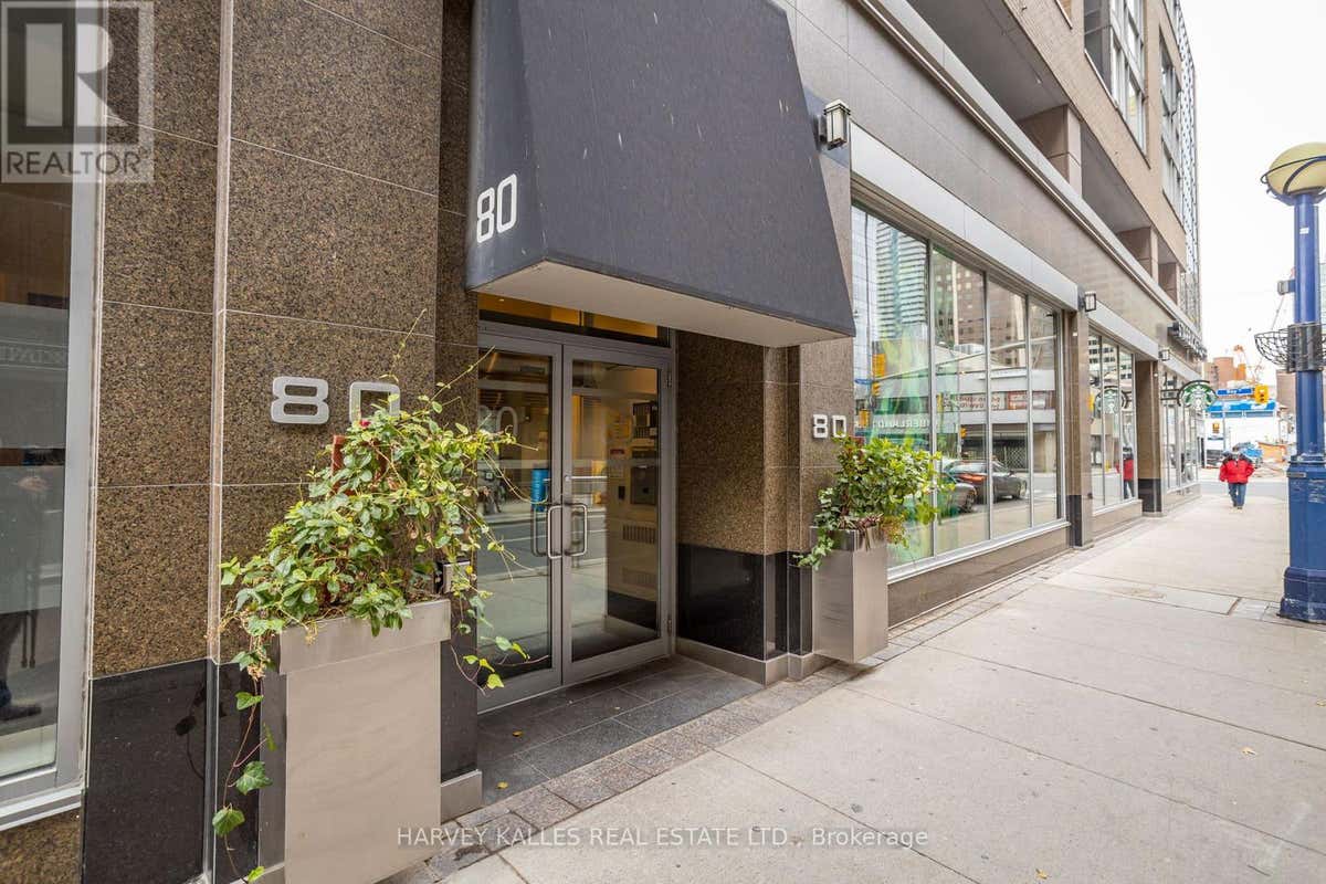 703 - 80 CUMBERLAND STREET, TORONTO (ANNEX), ON M5R 3V1