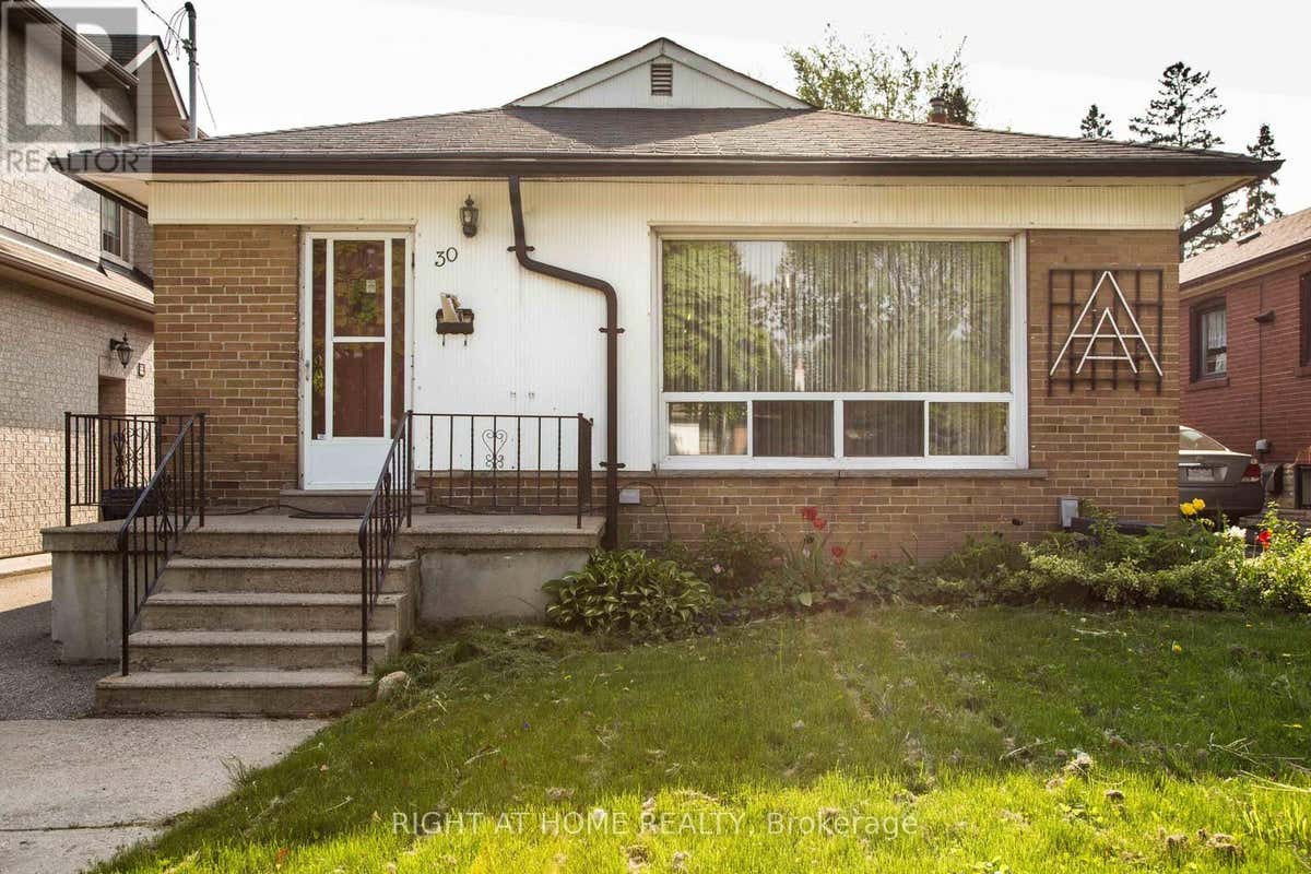 30 NORTHAMPTON DRIVE, TORONTO (ISLINGTON-CITY CENTRE WEST), ON M9B 4S6
