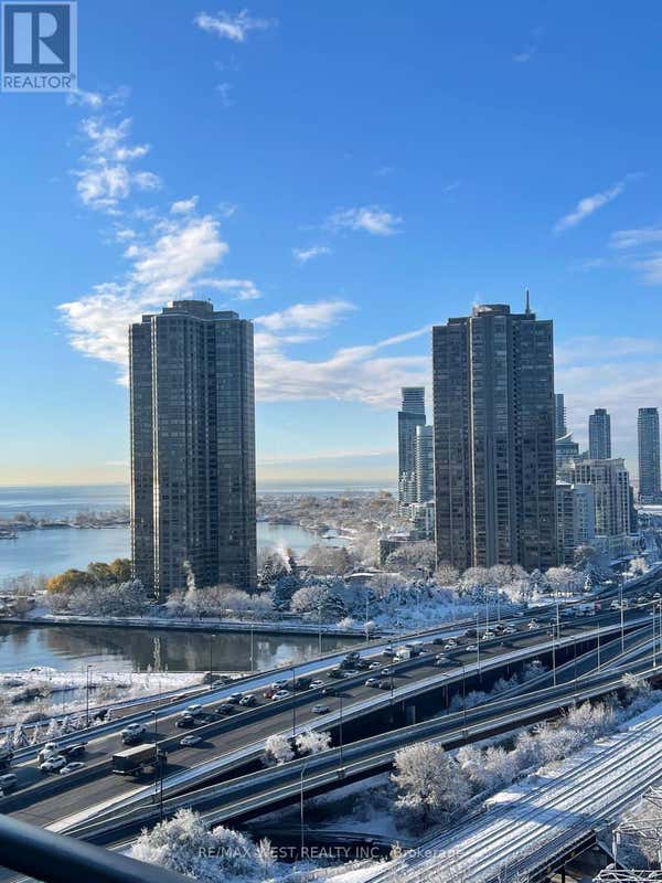 1805 - 105 THE QUEENSWAY AVENUE W, TORONTO (HIGH PARK-SWANSEA), ON M6S 5B5