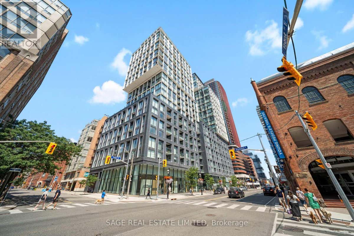413 - 158 FRONT STREET E, TORONTO (MOSS PARK), ON M5A 0K9