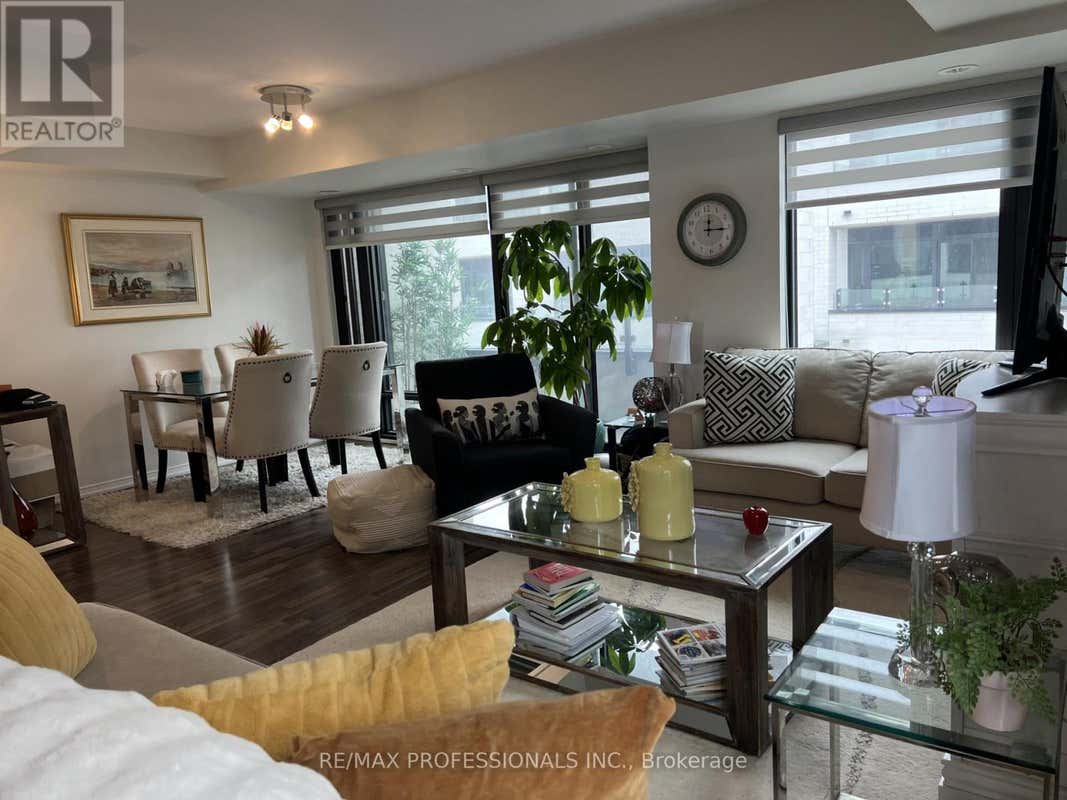 201 - 134 WIDDICOMBE HILL, TORONTO (WILLOWRIDGE-MARTINGROVE-RICHVIEW), ON M9R 0A9
