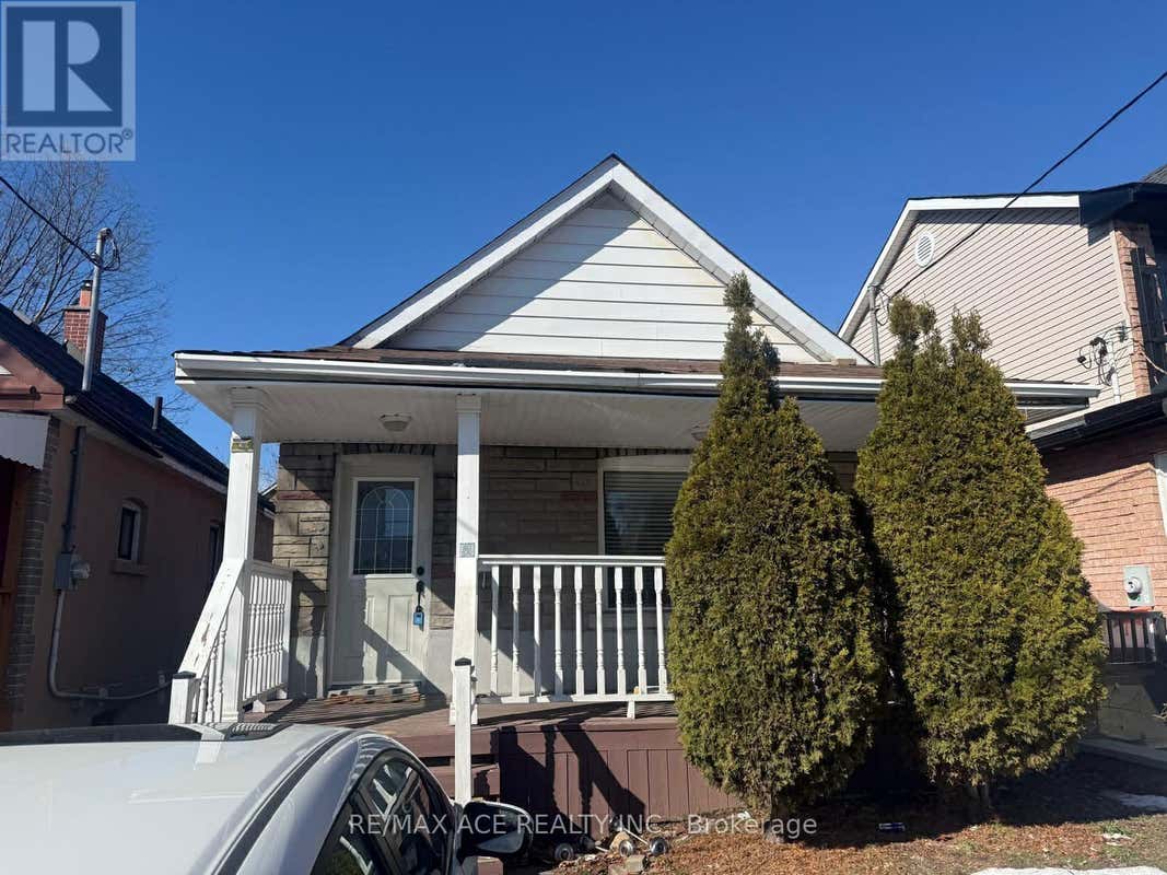 MAIN - 12 MAHONEY AVENUE, TORONTO (MOUNT DENNIS), ON M6M 2H4