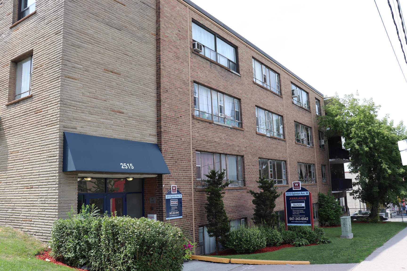 2507 & 2515 Eglinton Avenue West