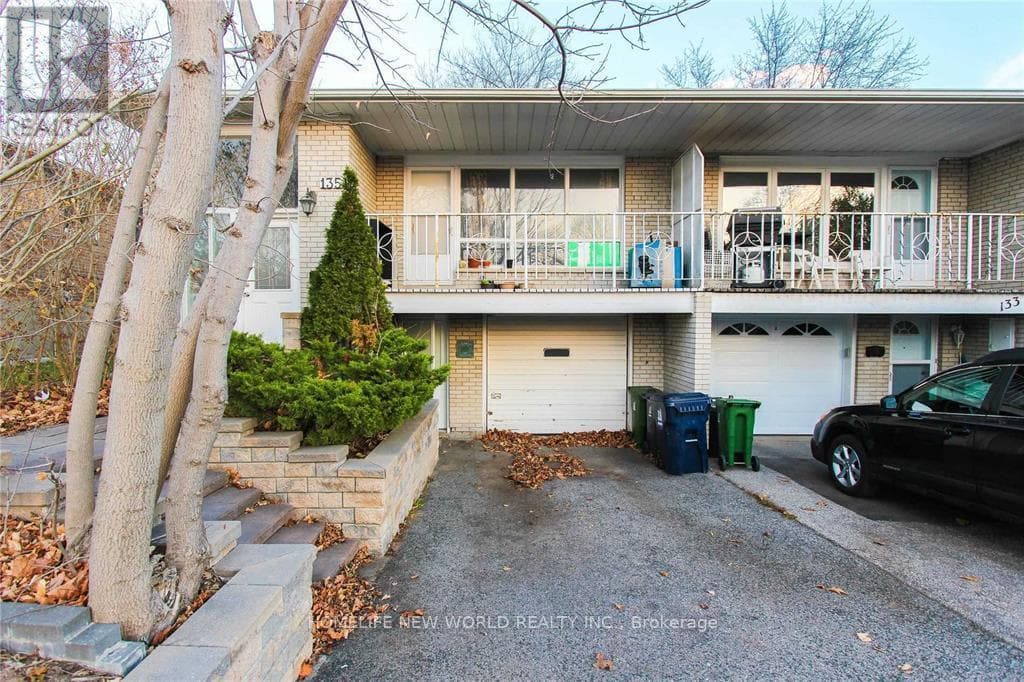135 Pineway Boulevard