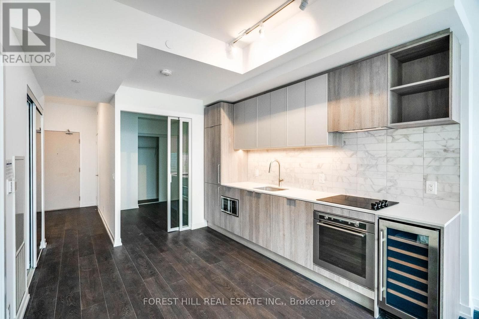 2020 Bathurst Street