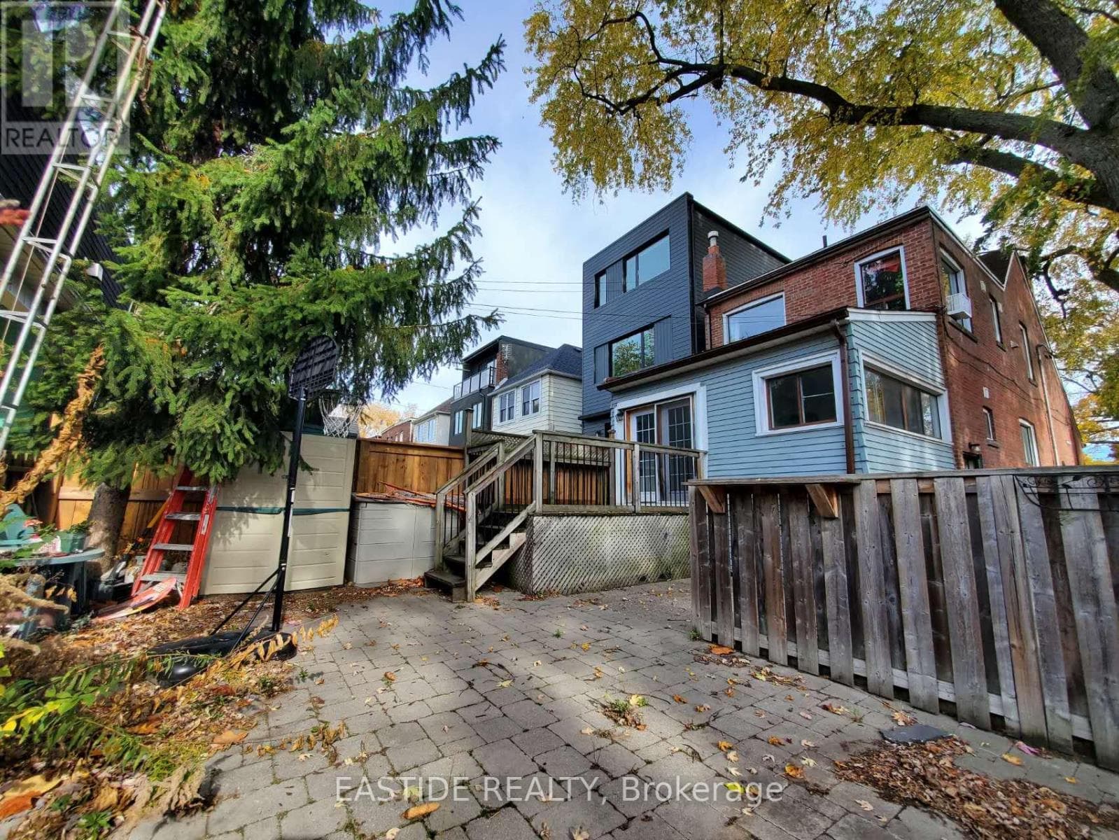 212 Monarch Park Avenue