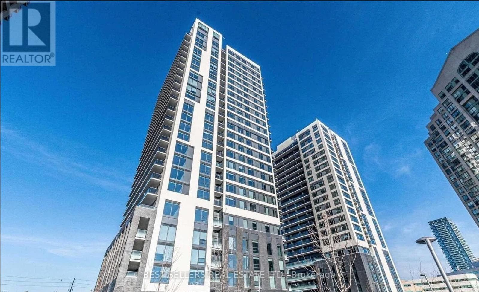 30 Samuel Wood Way