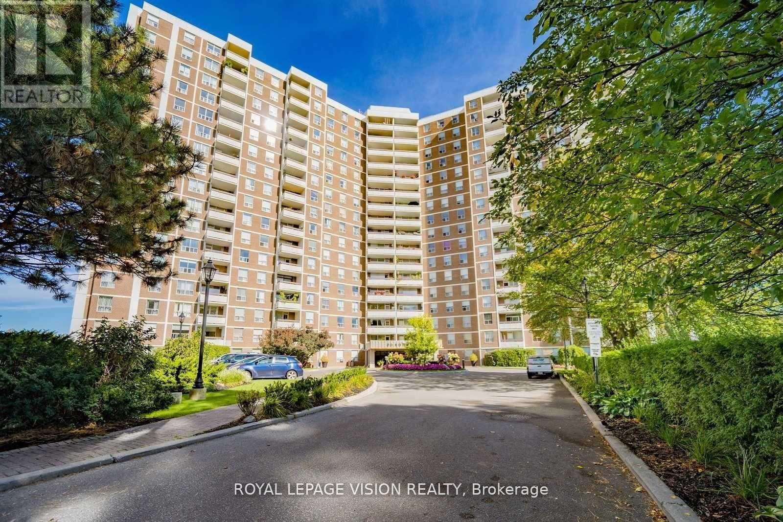 20 Edgecliff Golfway