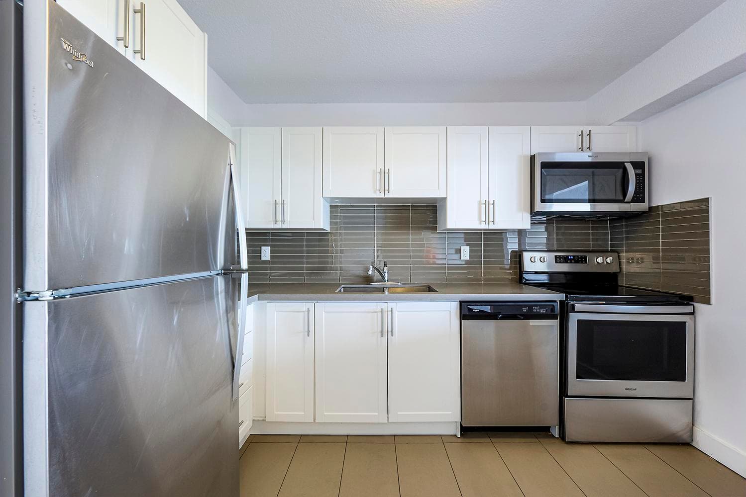 640 Sheppard Avenue East