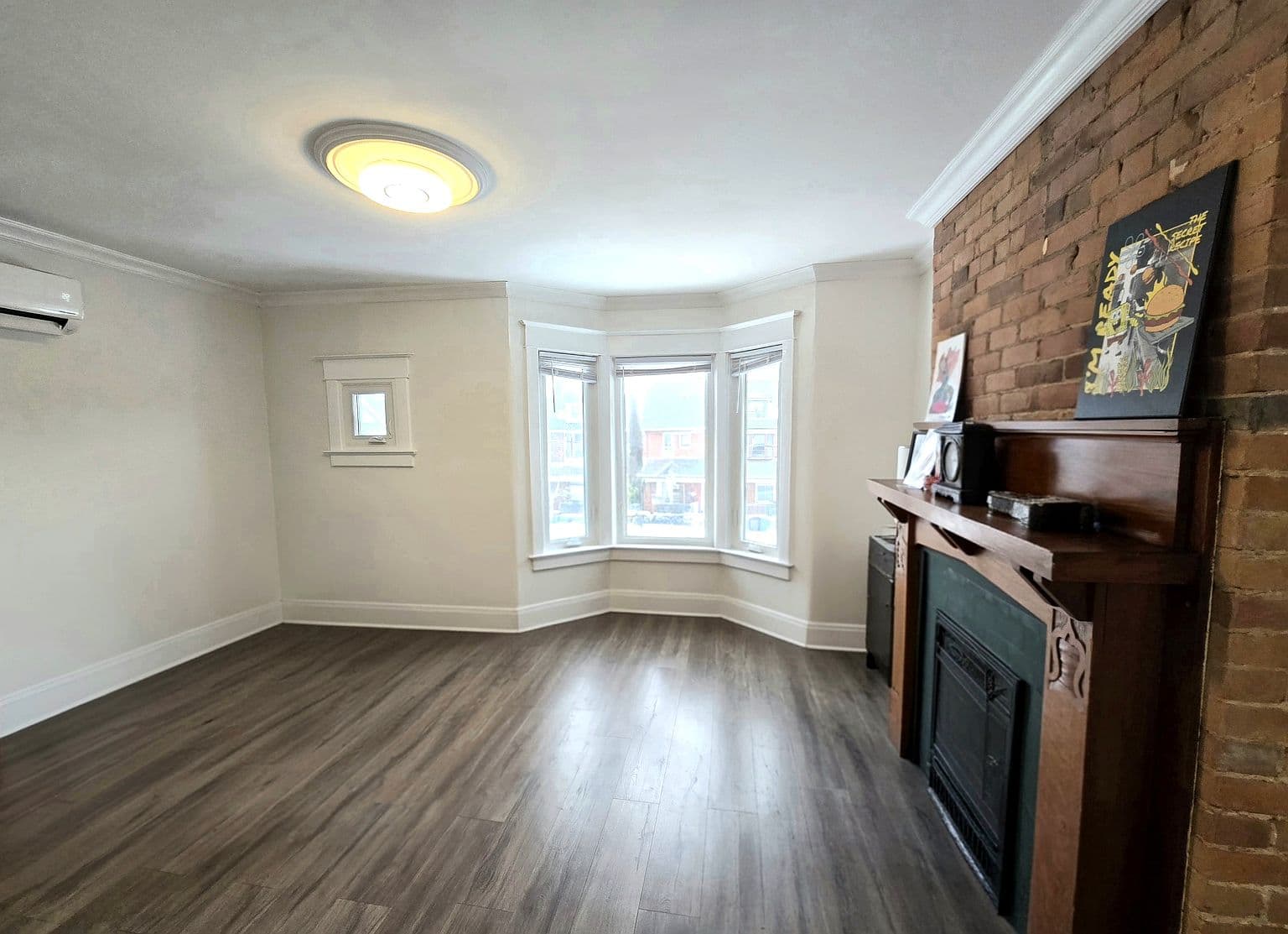 1399 Lansdowne Ave, Toronto, ON M6H 3Z9