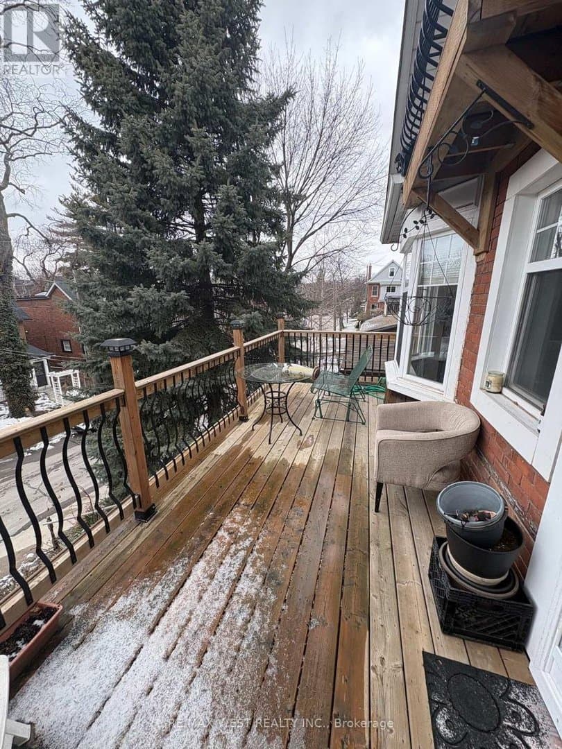 87 Medland Crescent